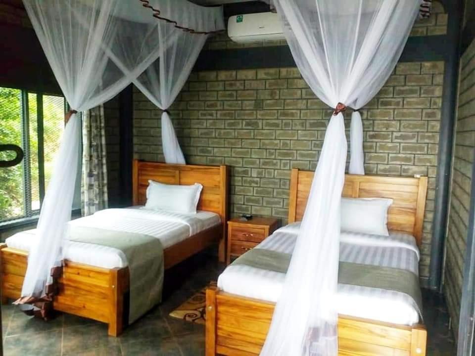 Gipir And Labongo Safari Lodge Ltd Pakwach Eksteriør bilde